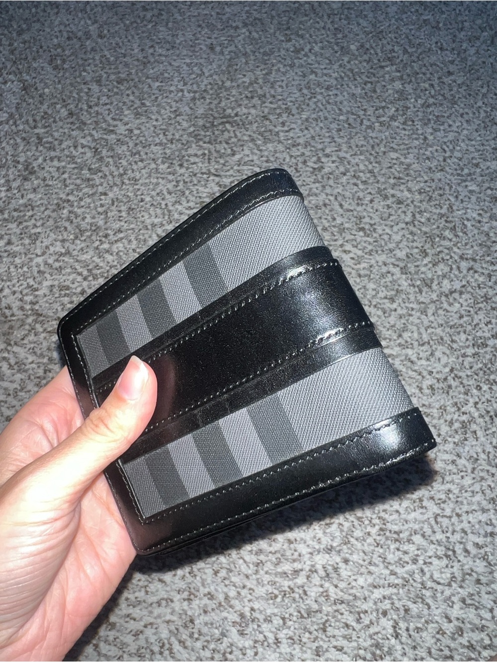 NWOT Men’s Burberry black check wallet - Picture 7 of 8